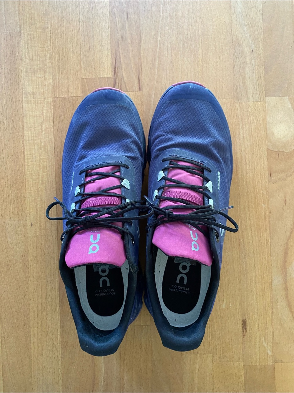 On Running Navy and Pink Women's Running Sneakers Waterproof
